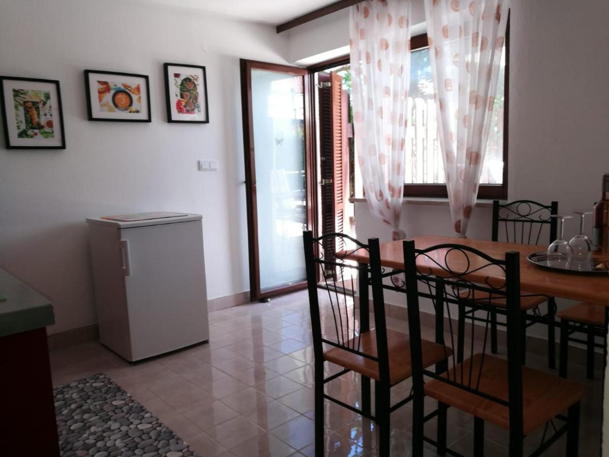 Ferienhaus Bozena Appartment 2 Vrsar Dış mekan fotoğraf